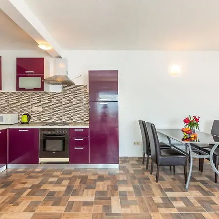 Arton Villa *